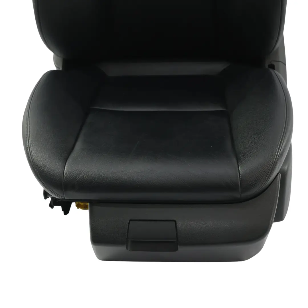 Mercedes W204 Fotel Lewy Przedni Elektryczny Podgrzewany Czarna Skóra - SKU A2049103500-1 - Numer Części A2049103500