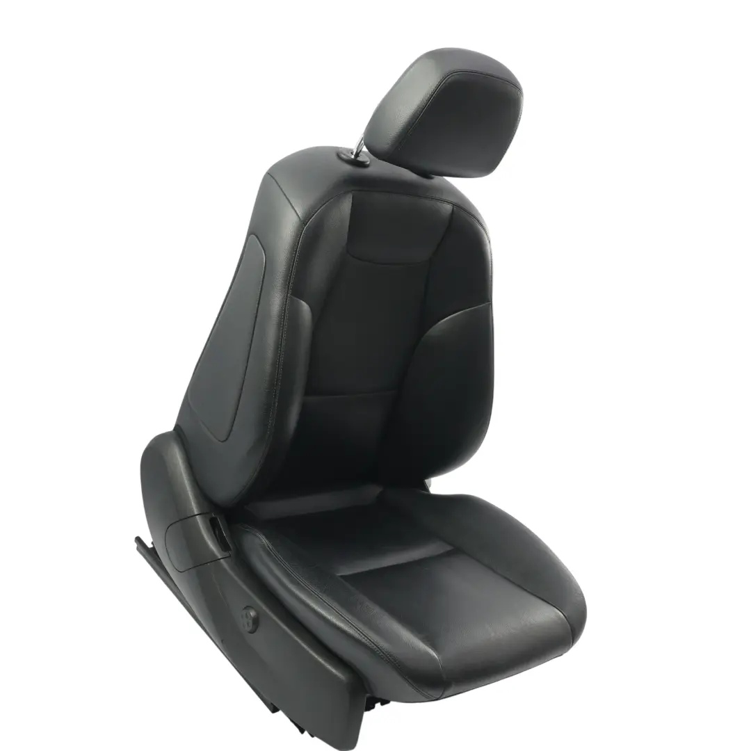 Fotel Prawy Przedni Elektryczny Podgrzewany Czarna Skóra do Mercedes W204 o numerze A2049104647 Mercedes W204 Fotel Prawy Przedni Elektryczny Podgrzewany Czarna Skóra - SKU A2049104647-1 - Numer Części A2049104647