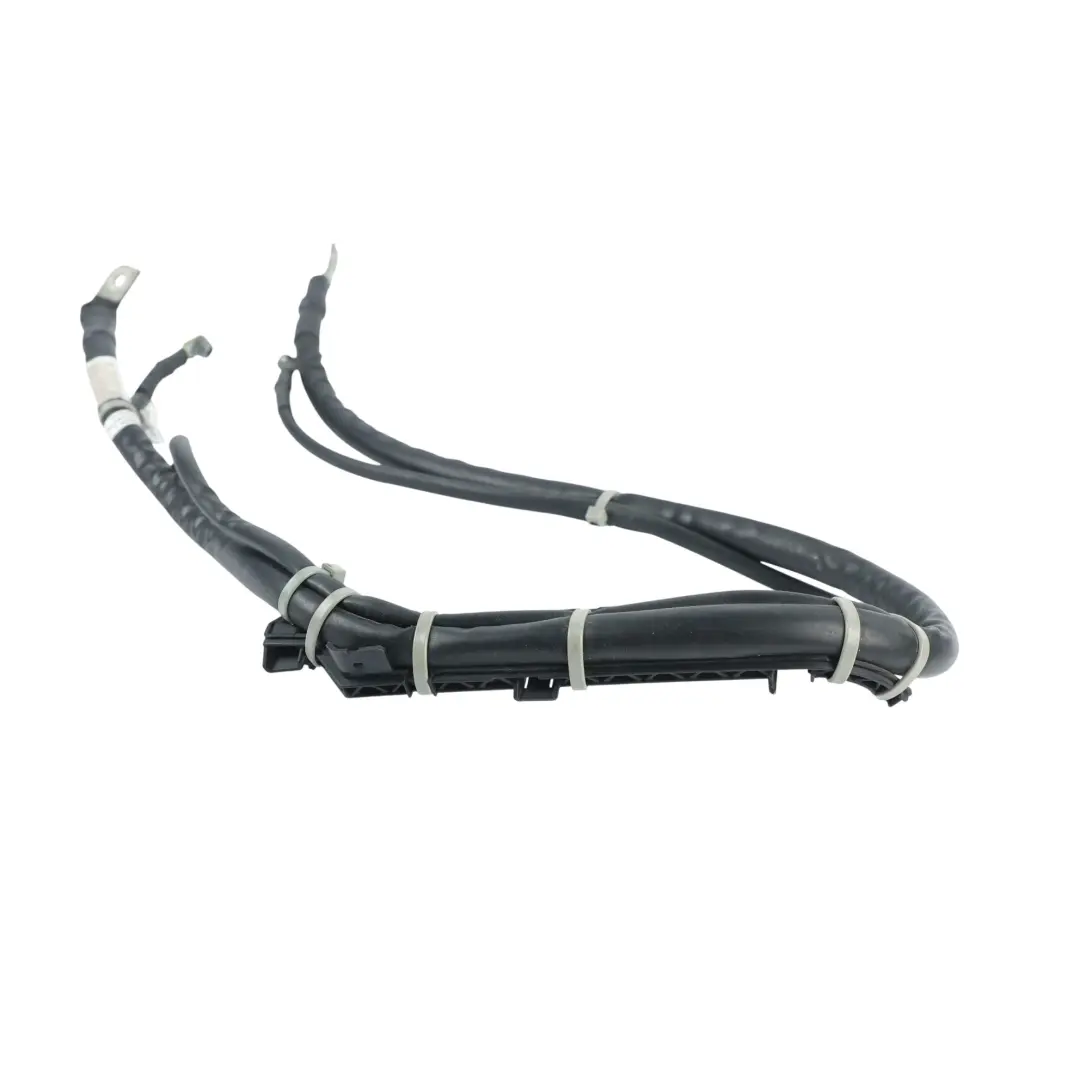 C300h W205 Prefuse Box Cable Harness Loom Cable to Mercedes with Part number A2054403136 Mercedes C300h W205 Prefuse Box Cable Harness Loom Cable - SKU A2054403136 - Part number A2054403136