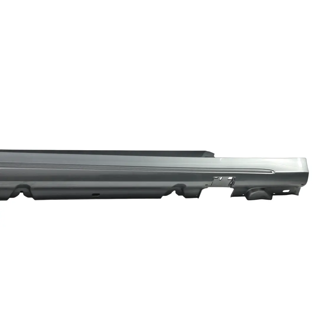 Seitenschweller Rechts Türschwellerabdeckung Selenitgrau - 992 für Mercedes W205 mit Teilenummer A2056981454 Mercedes W205 Seitenschweller Rechts Türschwellerabdeckung Selenitgrau - 992 - SKU A2056981454-SEL - Teilenummer A2056981454