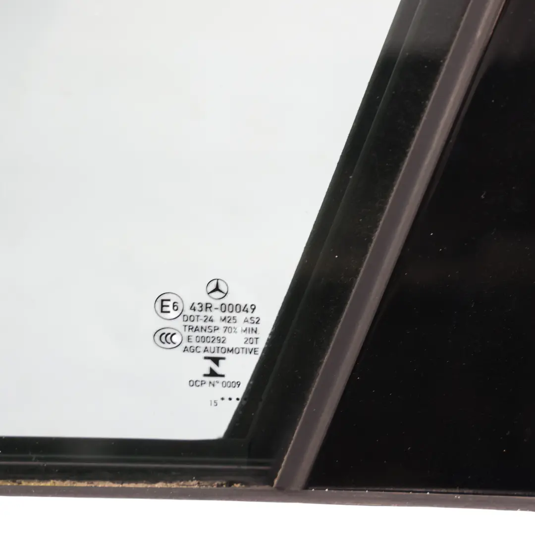 Porta Anteriore Sinistra Iridium Silver Metallic - 775 per Mercedes W205 con numero di parte A2057200105 Mercedes W205 Porta Anteriore Sinistra Iridium Silver Metallic - 775 - SKU A2057200105-IRS - Numero di parte A2057200105