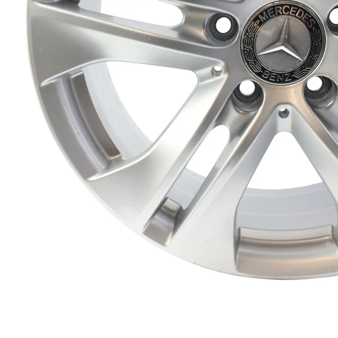 Leicht Metall Felge 17" 7,5J ET:45 Silber für Mercedes C207 mit Teilenummer A2074010602 Mercedes C207 Leicht Metall Felge 17" 7,5J ET:45 Silber - SKU A2074010602-2 - Teilenummer A2074010602
