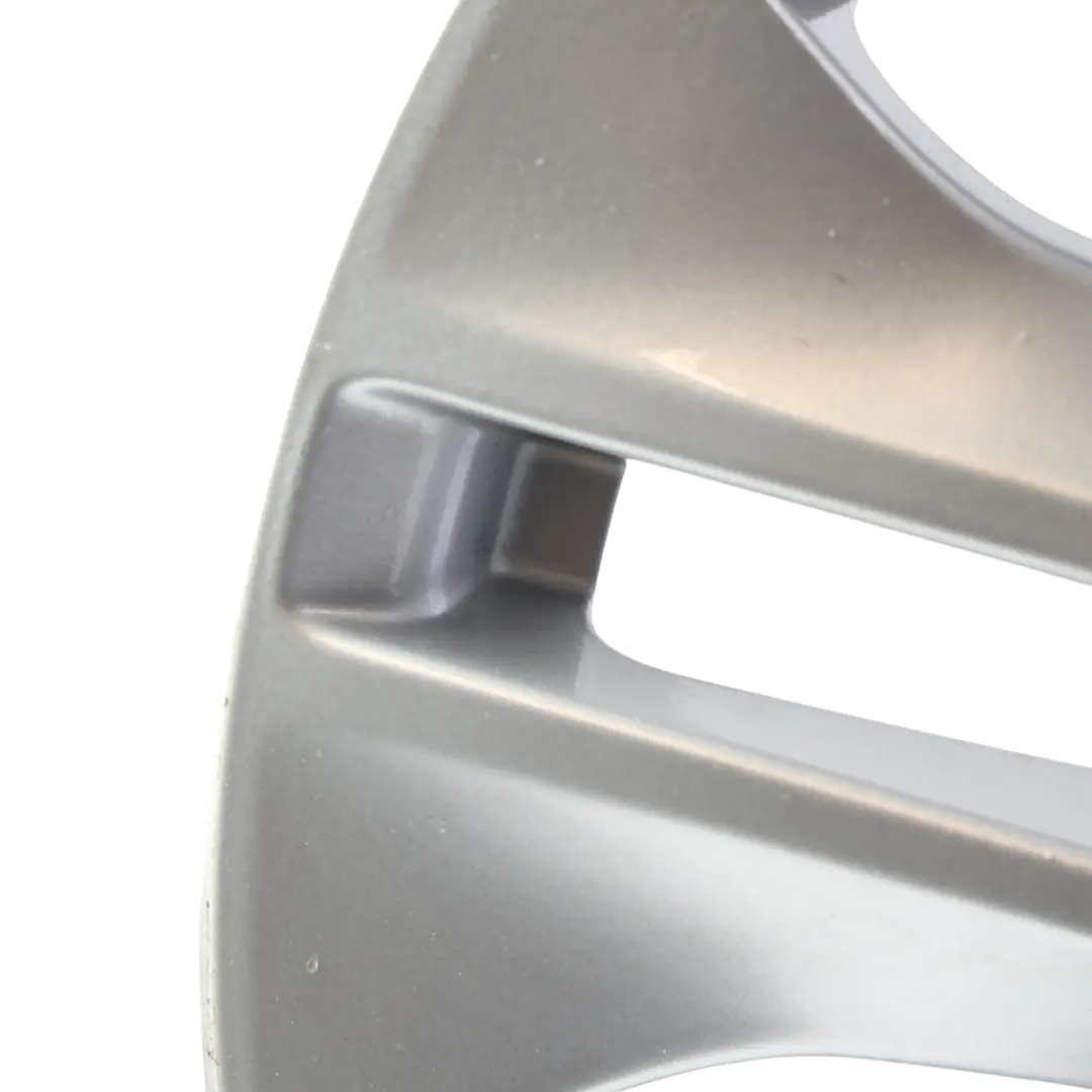Leicht Metall Felge 17" 7,5J ET:45 Silber für Mercedes C207 mit Teilenummer A2074010602 Mercedes C207 Leicht Metall Felge 17" 7,5J ET:45 Silber - SKU A2074010602-2 - Teilenummer A2074010602