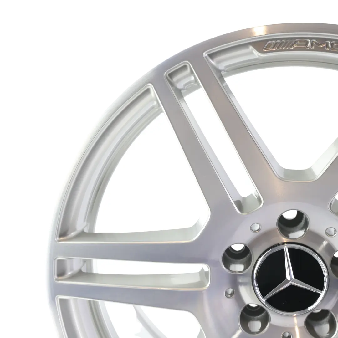 W207 A207 Cerchio in lega 18" 8,5J ET:49 6-Raggi doppi per Mercedes con numero di parte A2074011402 Mercedes W207 A207 Cerchio in lega 18" 8,5J ET:49 6-Raggi doppi - SKU A2074011402 - Numero di parte A2074011402