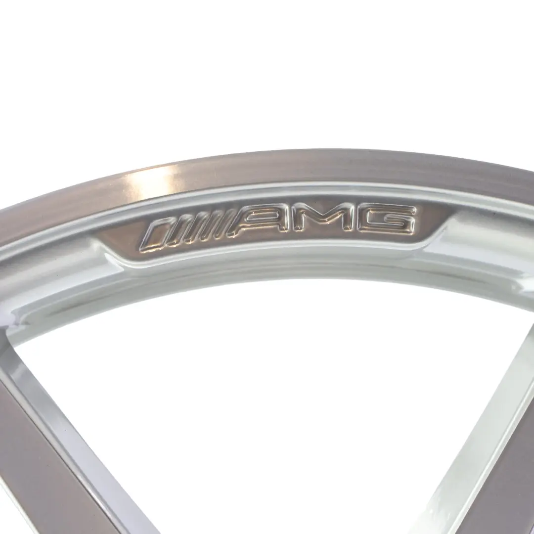 W207 A207 Cerchio in lega 18" 8,5J ET:49 6-Raggi doppi per Mercedes con numero di parte A2074011402 Mercedes W207 A207 Cerchio in lega 18" 8,5J ET:49 6-Raggi doppi - SKU A2074011402 - Numero di parte A2074011402