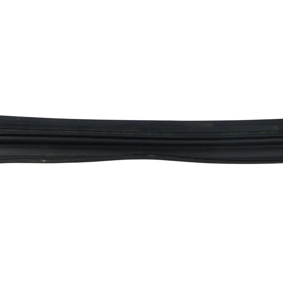 Joint Étanchéité Pare-Brise Caoutchouc pour Mercedes A207 Cabriolet à propos du numéro de pièce A2076710120 Mercedes A207 Cabriolet Joint Étanchéité Pare-Brise Caoutchouc - SKU A2076710120 - Numéro de pièce A2076710120