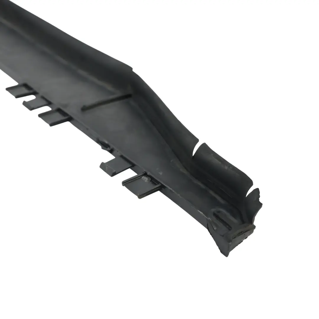 Classe E W212 Déflecteur Air Radiateur Supérieur pour Mercedes à propos du numéro de pièce A212050630 Mercedes Classe E W212 Déflecteur Air Radiateur Supérieur - SKU A2125050630 - Numéro de pièce A212050630