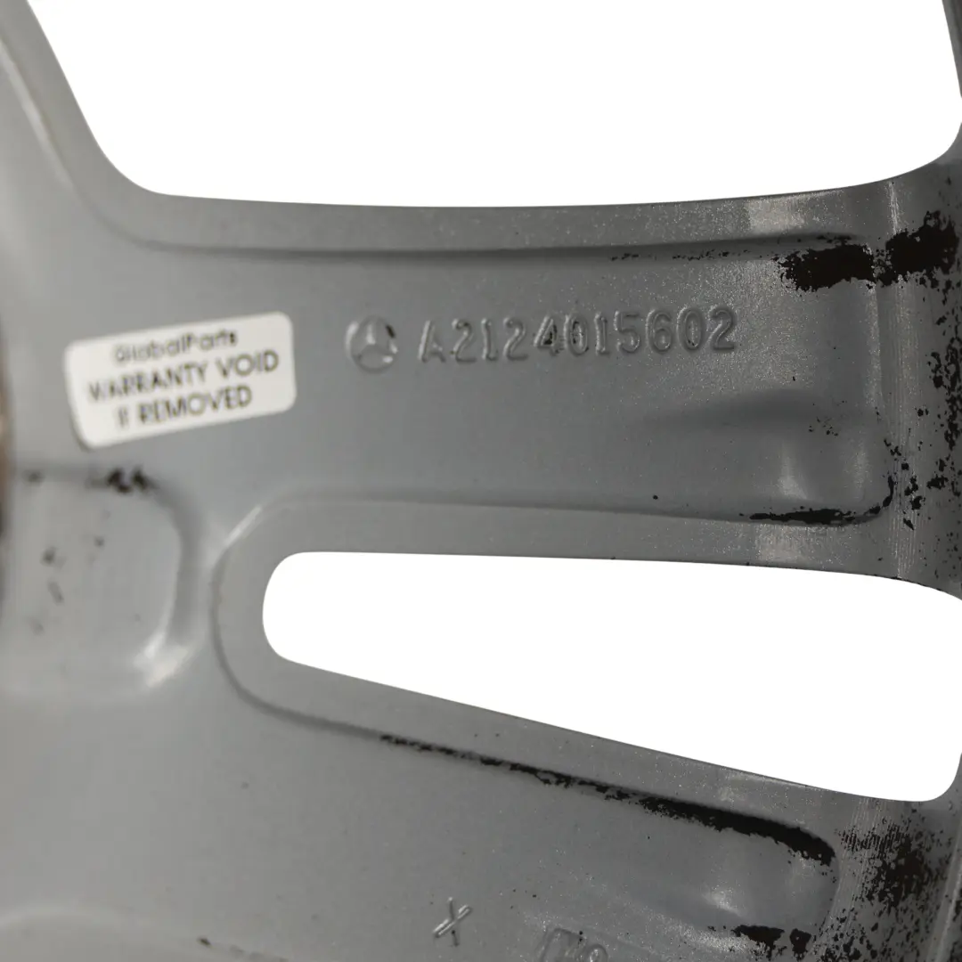 Llanta de aleación Mercedes W212 17" ET:48 8J 5 Radios dobles para con número de pieza A2124015602 Llanta de aleación Mercedes W212 17" ET:48 8J 5 Radios dobles - SKU A2124015602-2 - Número de pieza A2124015602