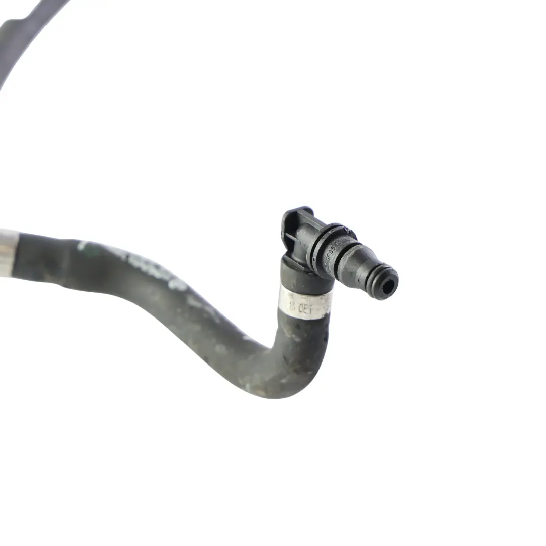 Tuyau Vase Expansion Liquide Refroidissement pour Mercedes S212 W212 à propos du numéro de pièce A2125011525 Mercedes S212 W212 Tuyau Vase Expansion Liquide Refroidissement - SKU A2125011525 - Numéro de pièce A2125011525