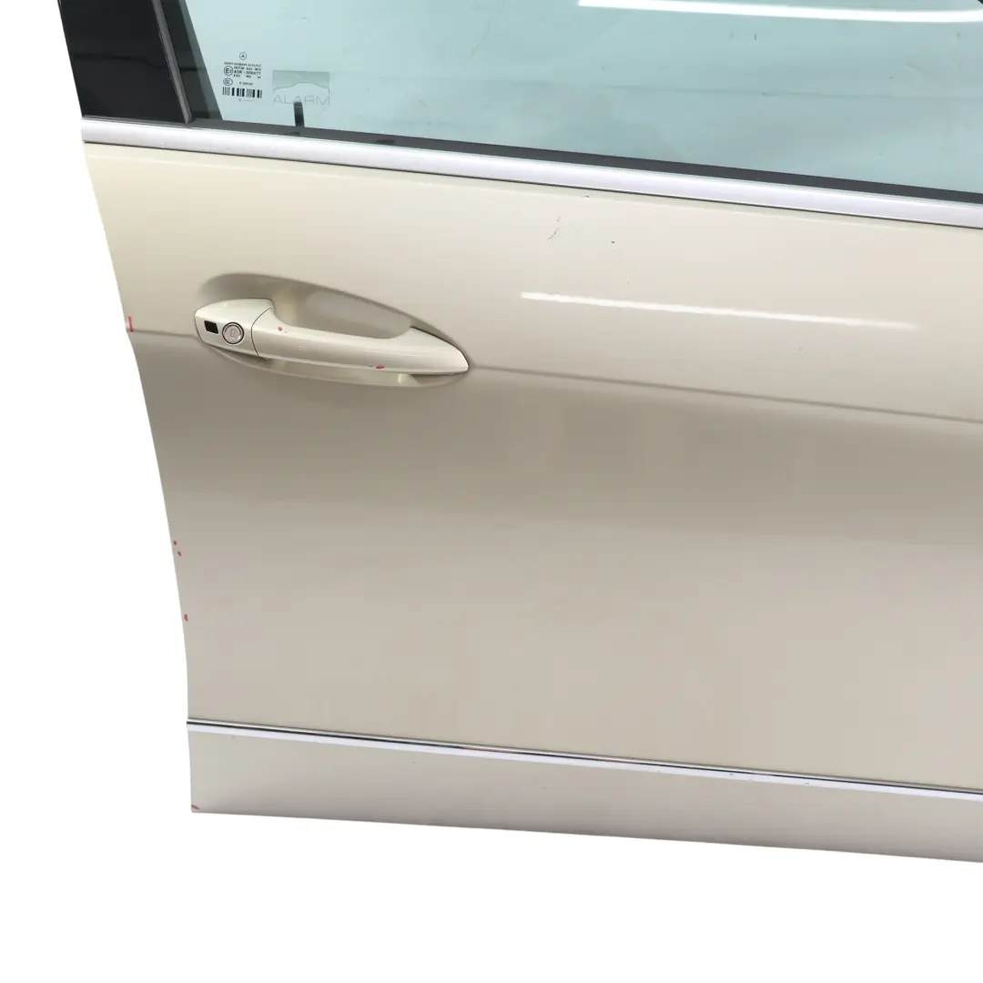 Poszycie Drzwi Przednie Prawe Beżowy Metaliczny 794 do Mercedes W212 S212 o numerze A2127200205 Mercedes W212 S212 Poszycie Drzwi Przednie Prawe Beżowy Metaliczny 794 - SKU A2127200205-PBE - Numer Części A2127200205