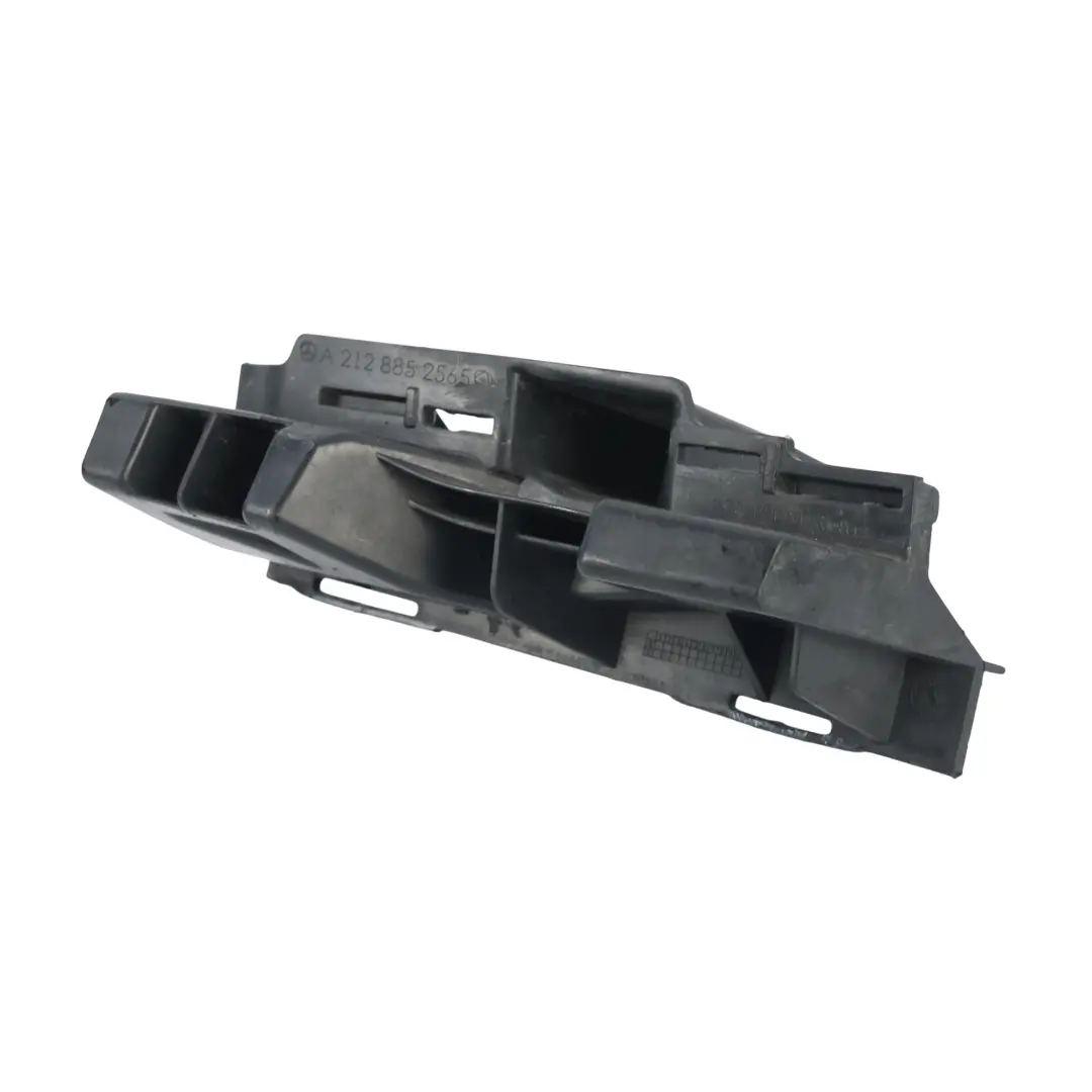 Mercedes W212 Soporte Paragolpes Delantero Inferior Izquierdo - SKU A2128852565 - Número de pieza A2128852565