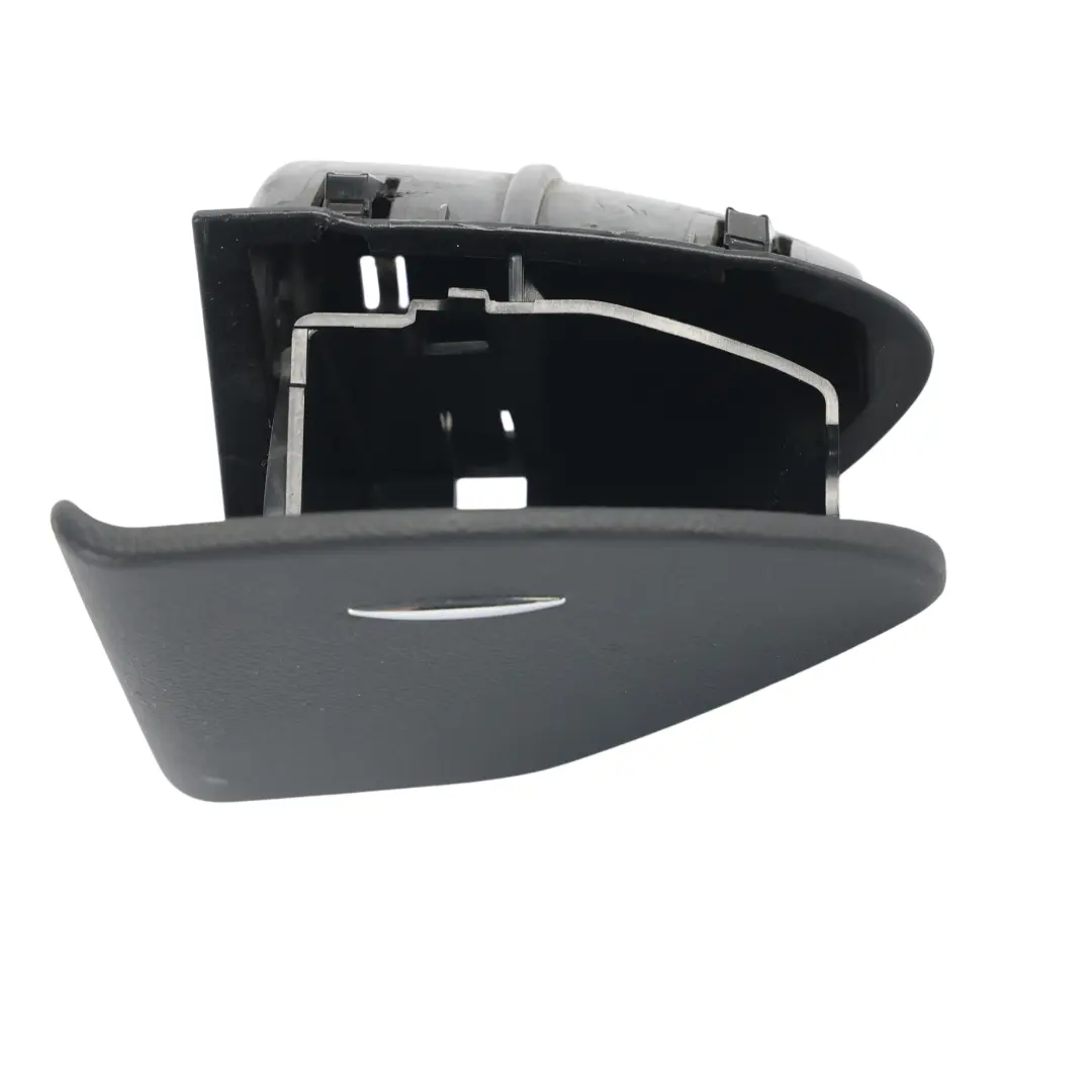 Panel Cenicero Puerta Trasera Derecha para Mercedes CLS C219 con número de pieza A2198100630 Mercedes CLS C219 Panel Cenicero Puerta Trasera Derecha - SKU A2198100630 - Número de pieza A2198100630