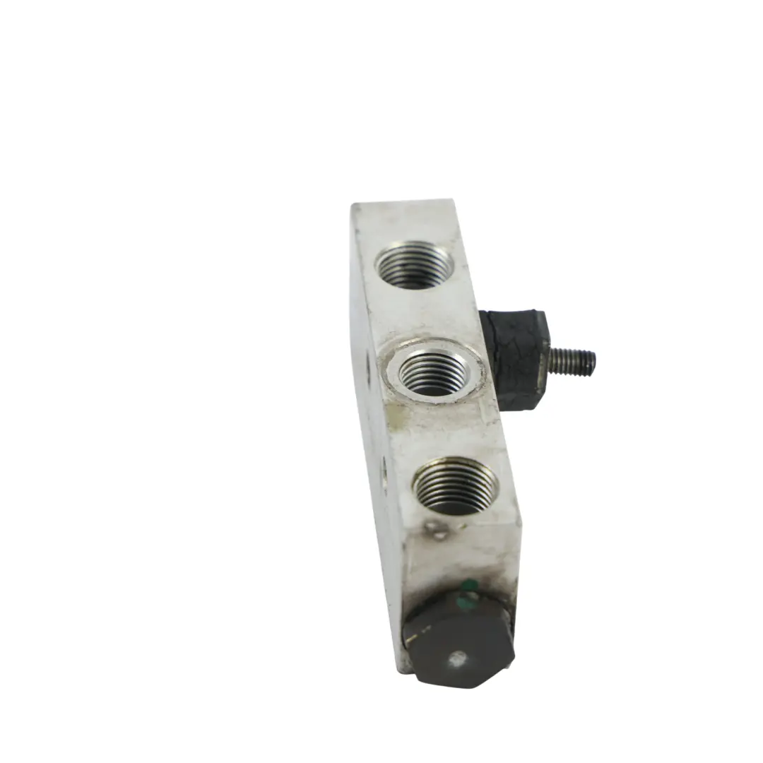 Rozdzielacz Zawieszenia ABC do Mercedes C215 W220 R230 o numerze A2203200051 Mercedes C215 W220 R230 Rozdzielacz Zawieszenia ABC - SKU A2203200051 - Numer Części A2203200051
