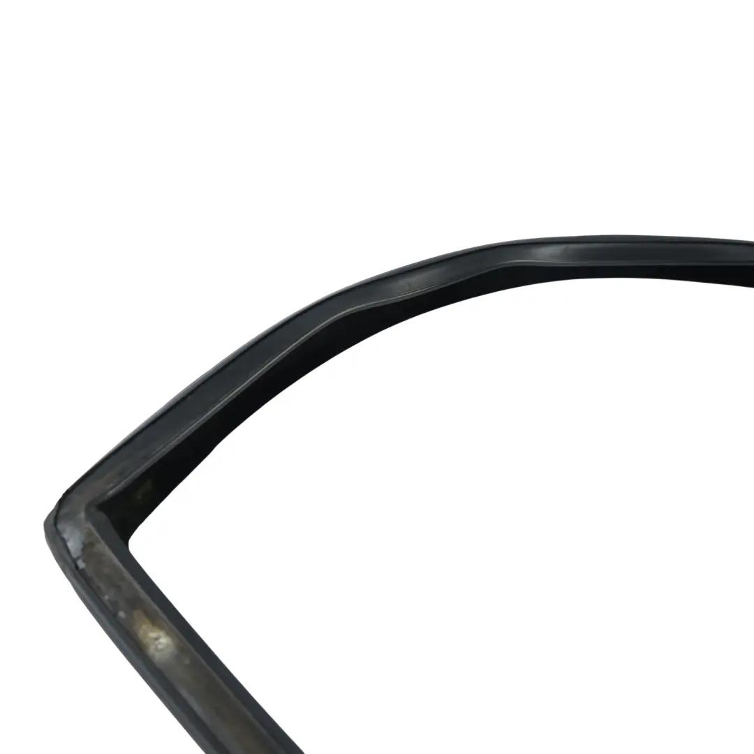 Guida Binario Finestrino Porta Posteriore Destra per Mercedes W220 con numero di parte A2207350425 Mercedes W220 Guida Binario Finestrino Porta Posteriore Destra - SKU A2207350425 - Numero di parte A2207350425