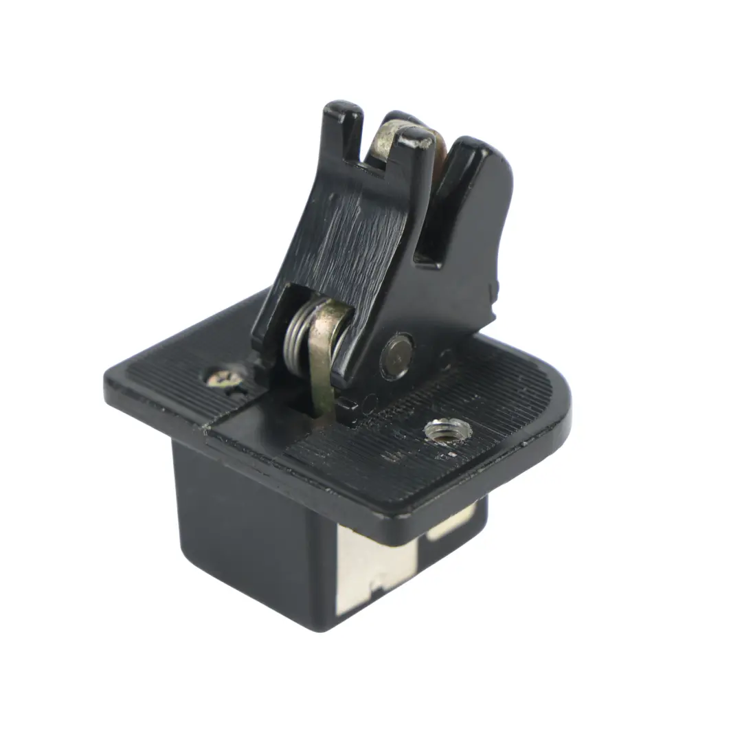 Serratura Bagagliaio Sinistra per Mercedes W203 C209 C215 W220 con numero di parte A2207500384 Mercedes W203 C209 C215 W220 Serratura Bagagliaio Sinistra - SKU A2207500384 - Numero di parte A2207500384