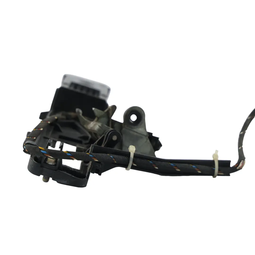 Mercedes W220 Door Handle Bearing Bracket Holder Front Left N/S - SKU A2207601334 - Part number A2207601334