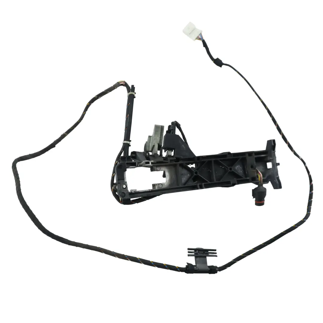 Door Handle Bearing Bracket Holder Front Left N/S to Mercedes W220 with Part number A2207601334 Mercedes W220 Door Handle Bearing Bracket Holder Front Left N/S - SKU A2207601334 - Part number A2207601334