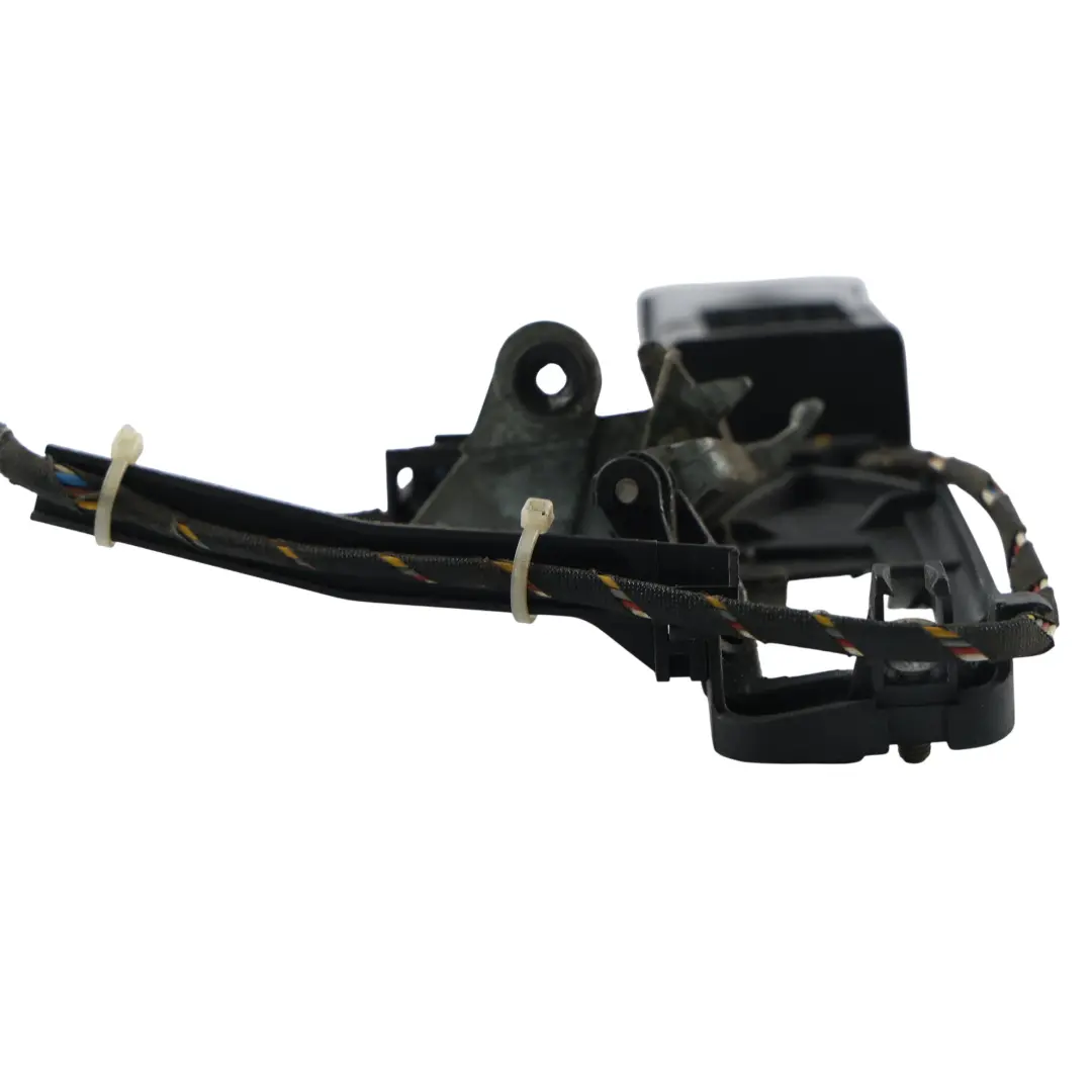 Soporte Manija Puerta Delantera Derecha A2207602034 para Mercedes W220 con número de pieza A2207601434 Mercedes W220 Soporte Manija Puerta Delantera Derecha A2207602034 - SKU A2207601434 - Número de pieza A2207601434