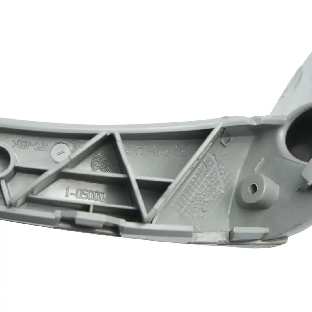 Mercedes W220 Tirador Interior Puerta Trasera Inferior Derecho - SKU A2208101054 - Número de pieza A2208101054