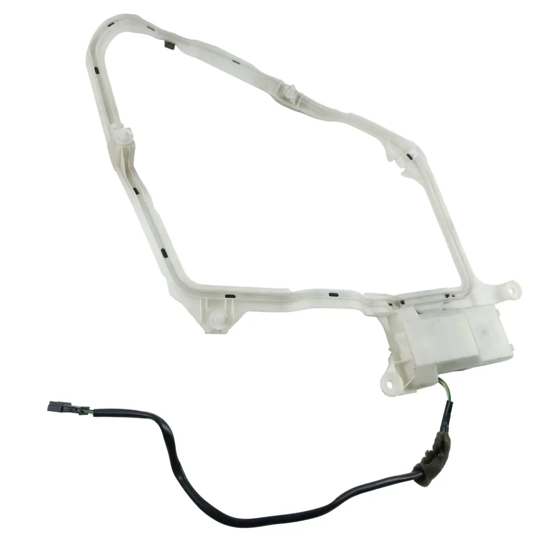 Front Door Keyless Entry Antenna Left N/S Side A2208200275 to Mercedes W220 with Part number A2208200175 Mercedes W220 Front Door Keyless Entry Antenna Left N/S Side A2208200275 - SKU A2208200175 - Part number A2208200175