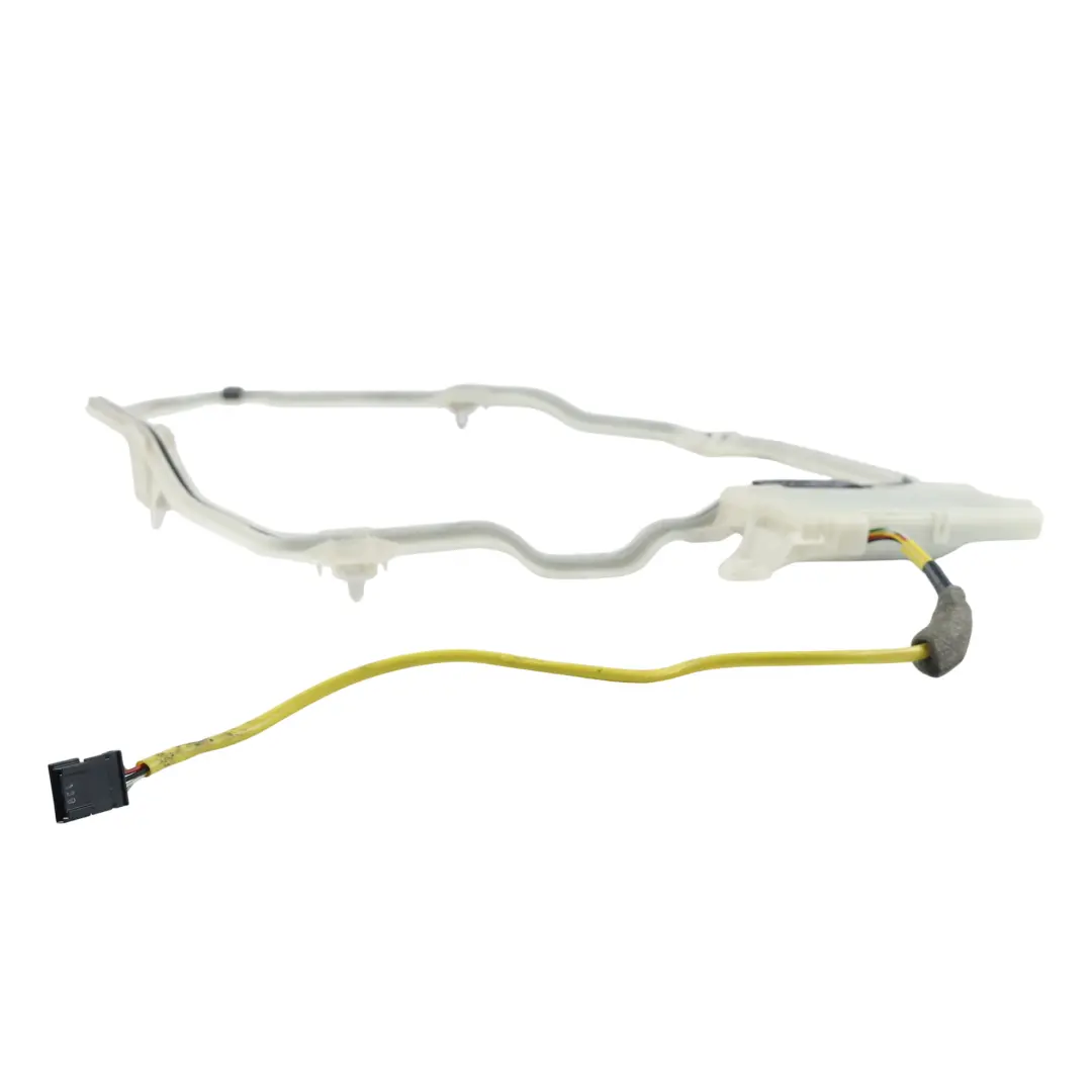 Front Door Keyless Entry Antenna Right O/S Side to Mercedes W220 with Part number A2208200275 Mercedes W220 Front Door Keyless Entry Antenna Right O/S Side - SKU A2208200275 - Part number A2208200275