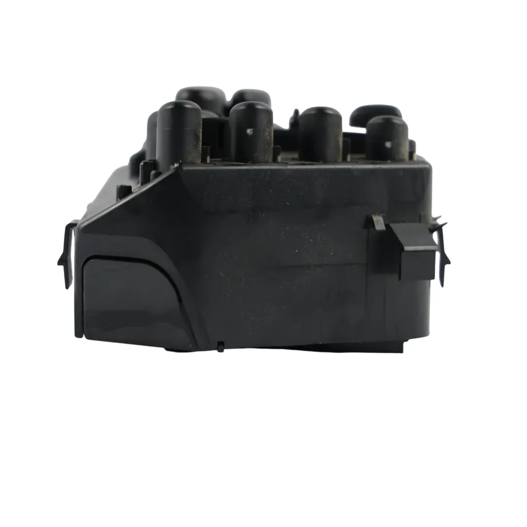 Przełącznik Regulacji Fotela Pamięć Przedni Prawy do Mercedes W220 o numerze A2208213458 Mercedes W220 Przełącznik Regulacji Fotela Pamięć Przedni Prawy - SKU A2208213458-1 - Numer Części A2208213458