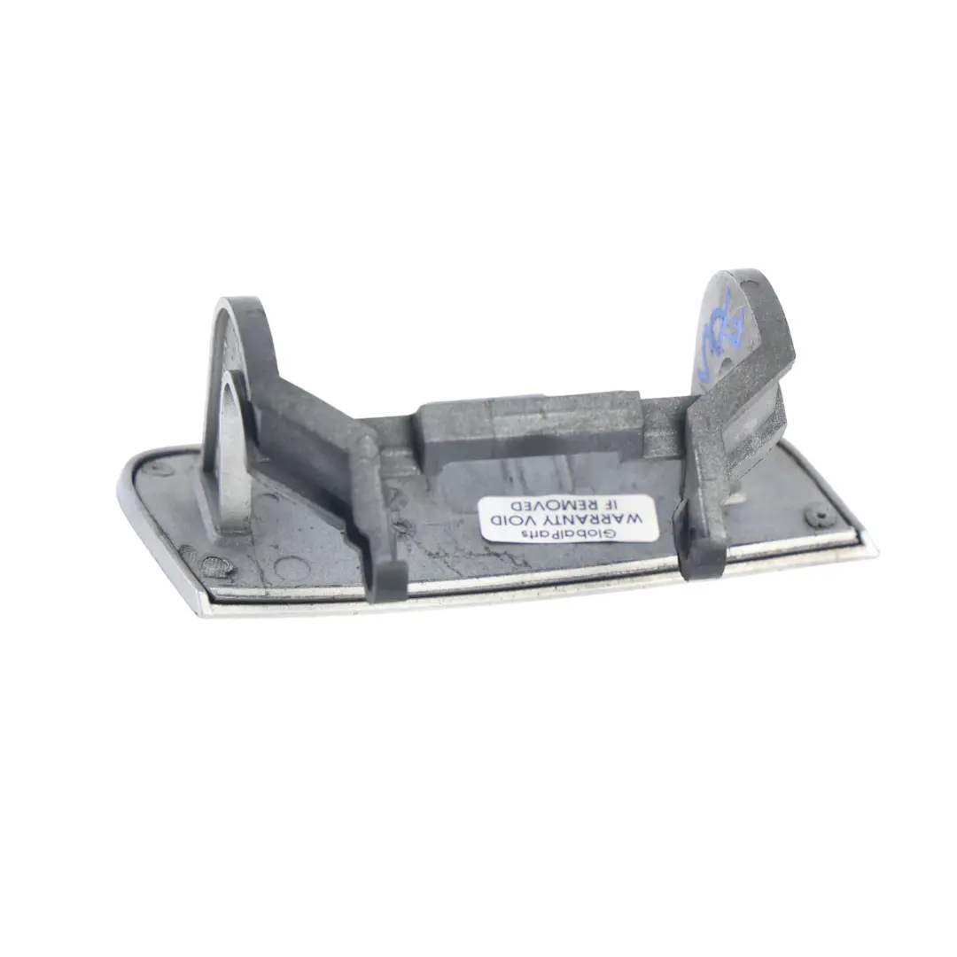 Cache Lave-Phare Volet Gauche Argent Brillant - 744 pour Mercedes W220 à propos du numéro de pièce A2208800305 Mercedes W220 Cache Lave-Phare Volet Gauche Argent Brillant - 744 - SKU A2208800305-BRS - Numéro de pièce A2208800305