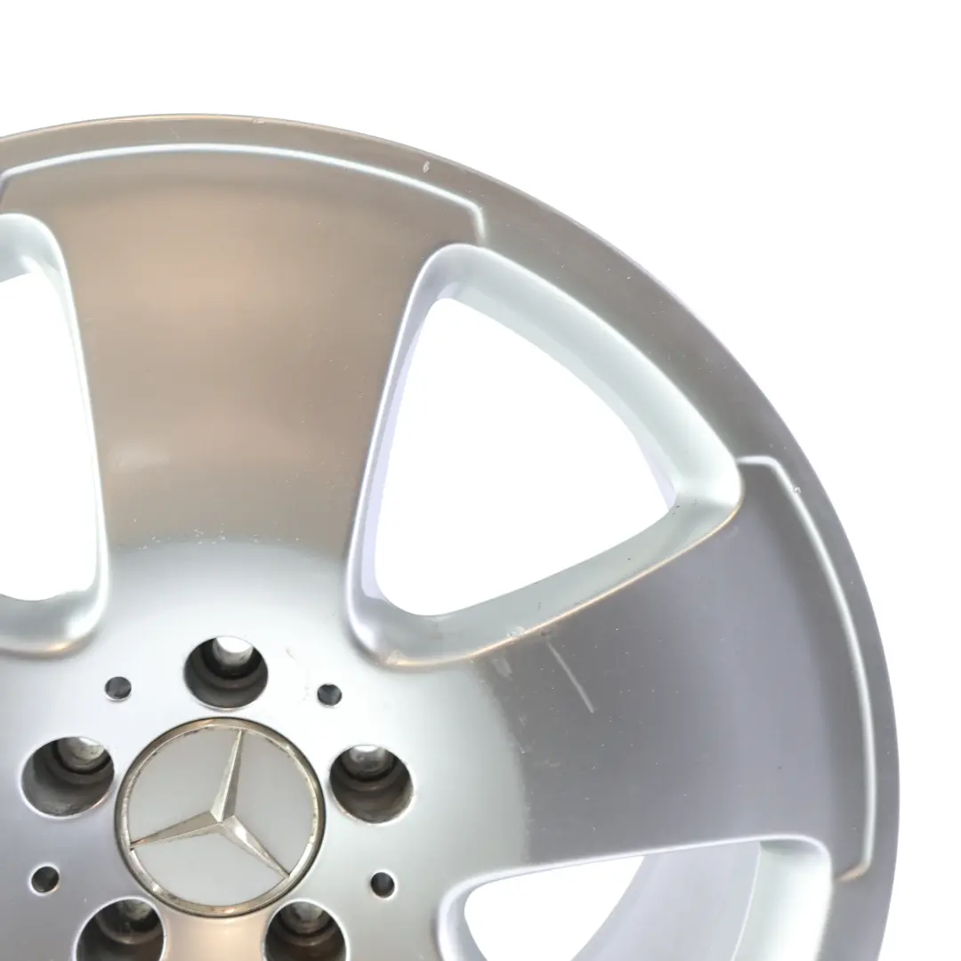 Srebrna Felga Aluminiowa 18" 8,5J ET:43 do Mercedes W221 o numerze A2214012102 Mercedes W221 Srebrna Felga Aluminiowa 18" 8,5J ET:43 - SKU A2214012102-2 - Numer Części A2214012102