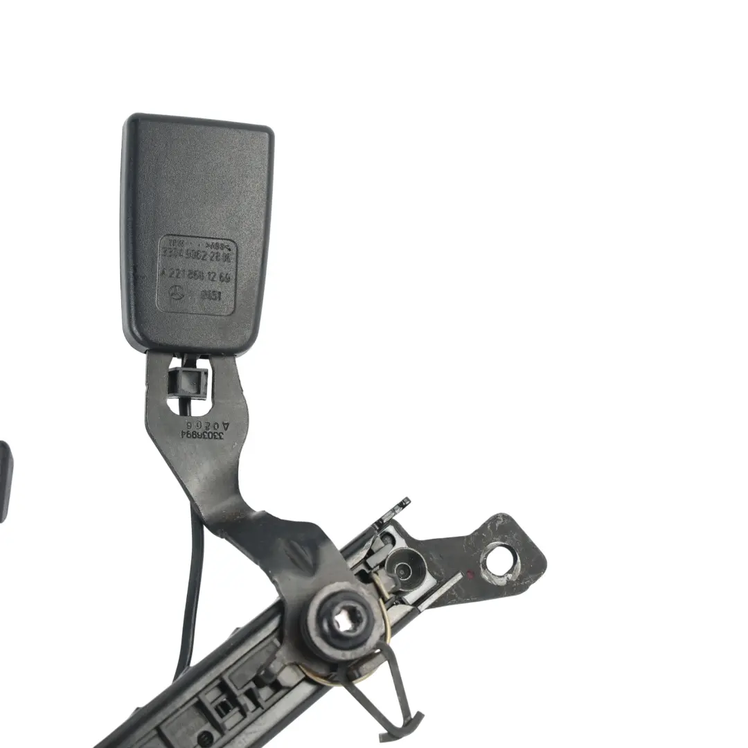 Mercedes W221 Boucle Ceinture Tendeur Arrière Droit Noir - SKU A2218601269-1 - Numéro de pièce A2218601269
