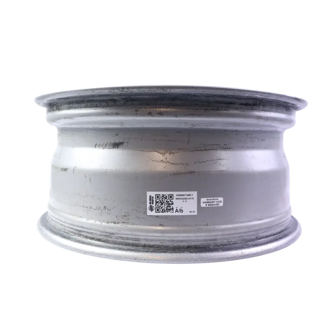 Mercedes-Benz W176 W246 Silber Alufelge Alu Felge 17" 7,5J ET:52,5 für mit Teilenummer A2464011400 Mercedes-Benz W176 W246 Silber Alufelge Alu Felge 17" 7,5J ET:52,5 - SKU A2464011400-1 - Teilenummer A2464011400