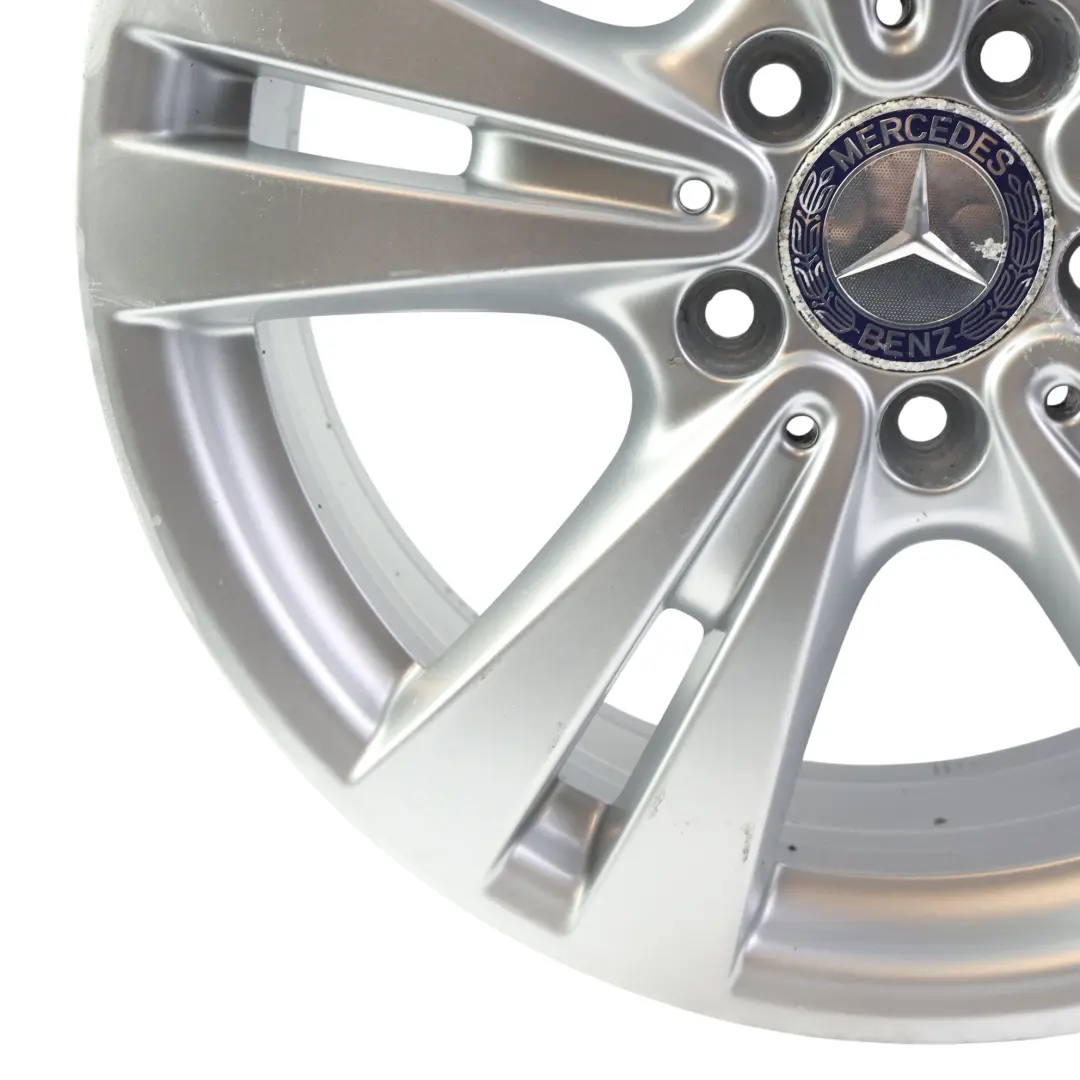 Felga Aluminiowa Srebrna 17" ET:52,5 7,5J do Mercedes W176 W246 o numerze A2464011400 Mercedes W176 W246 Felga Aluminiowa Srebrna 17" ET:52,5 7,5J - SKU A2464011400-2 - Numer Części A2464011400