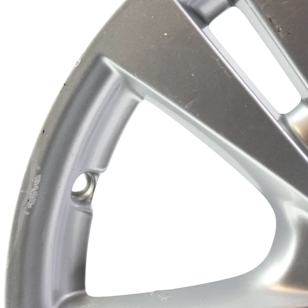 Cerchio in lega argento 17" 7,5J ET:52,5 per Mercedes W176 W246 con numero di parte A2464011400 Mercedes W176 W246 Cerchio in lega argento 17" 7,5J ET:52,5 - SKU A2464011400-5 - Numero di parte A2464011400