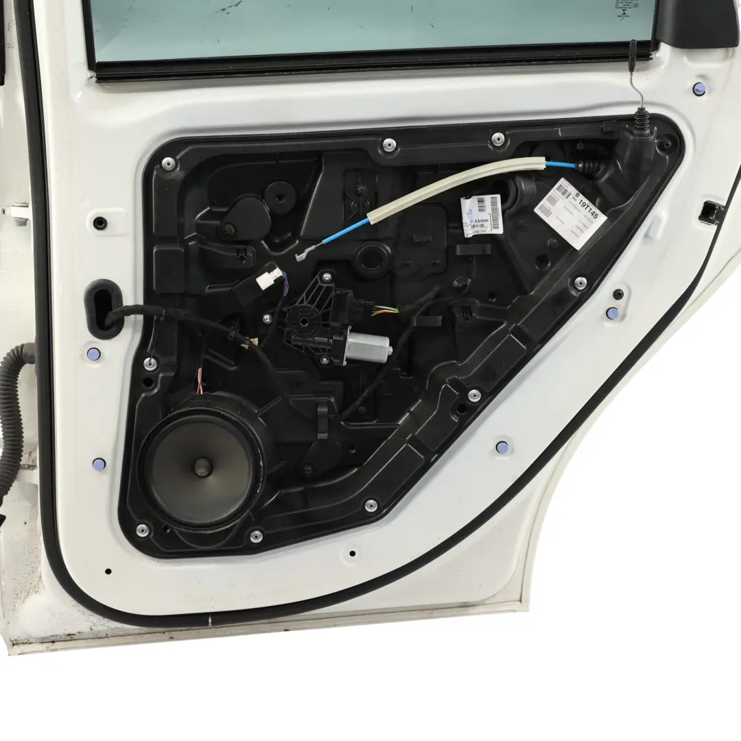 Arriere Droite Blanc Calcite - 650 pour Mercedes W246 Porte à propos du numéro de pièce A2467300205 Mercedes W246 Porte Arriere Droite Blanc Calcite - 650 - SKU A2467300205-CW - Numéro de pièce A2467300205