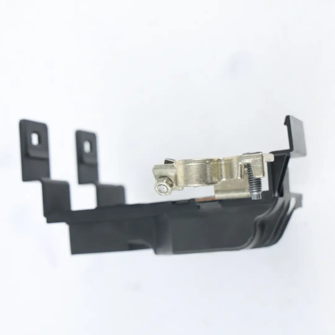Batterie Klemme Begrenzer Halterung Einheit für Mercedes W177 W247 mit Teilenummer A2479067502 Mercedes W177 W247 Batterie Klemme Begrenzer Halterung Einheit - SKU A2479067502 - Teilenummer A2479067502