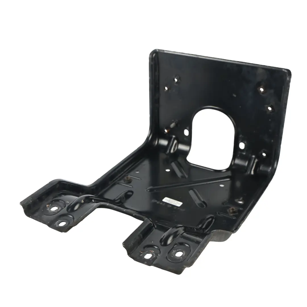 Przedni Środkowy Wspornik do Mercedes V251 o numerze A2516200000 Mercedes V251 Przedni Środkowy Wspornik - SKU A2516200000 - Numer Części A2516200000
