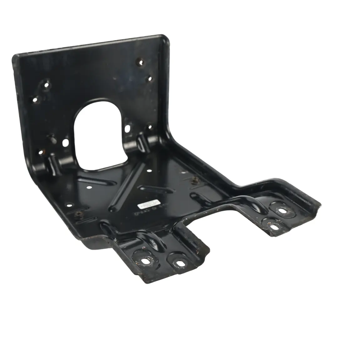 Przedni Środkowy Wspornik do Mercedes V251 o numerze A2516200000 Mercedes V251 Przedni Środkowy Wspornik - SKU A2516200000 - Numer Części A2516200000