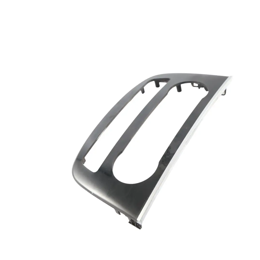 Mercedes W251 Obudowa Osłona Przełącznika Klimatyzacji - SKU A2516801136 - Numer Części A2516801136