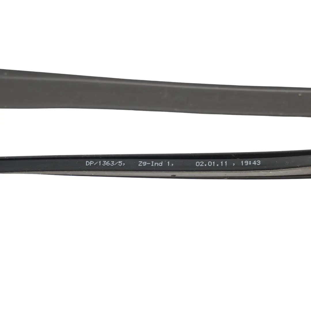 Junta Goma Sellado Ventana Puerta Trasera Derecha para Mercedes W251 V251 con número de pieza A2516909680 Mercedes W251 V251 Junta Goma Sellado Ventana Puerta Trasera Derecha - SKU A2516909680-1 - Número de pieza A2516909680