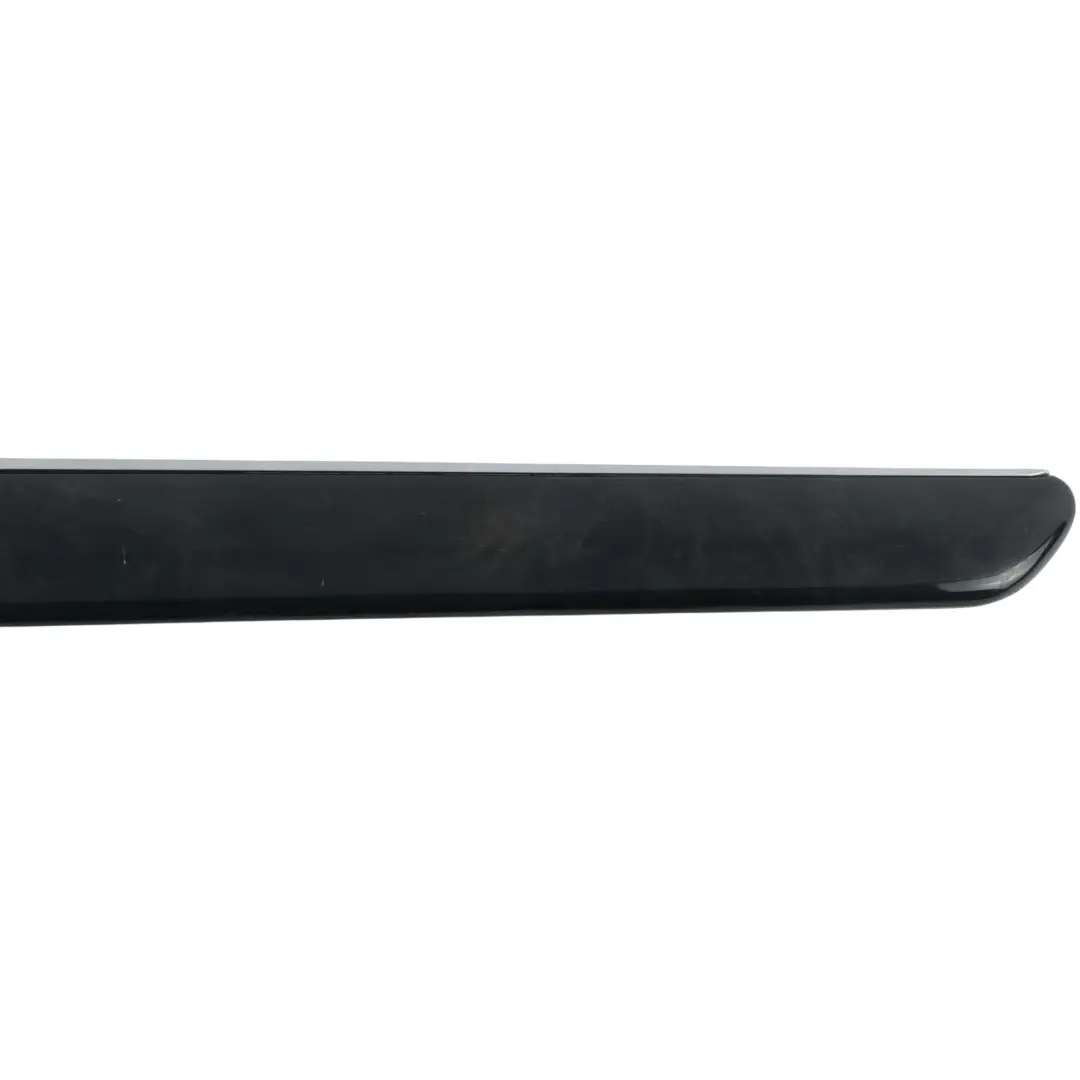 Moldura Cubierta Panel Puerta Trasera Derecha para Mercedes V251 con número de pieza A2517305422 Mercedes V251 Moldura Cubierta Panel Puerta Trasera Derecha - SKU A2517305422 - Número de pieza A2517305422