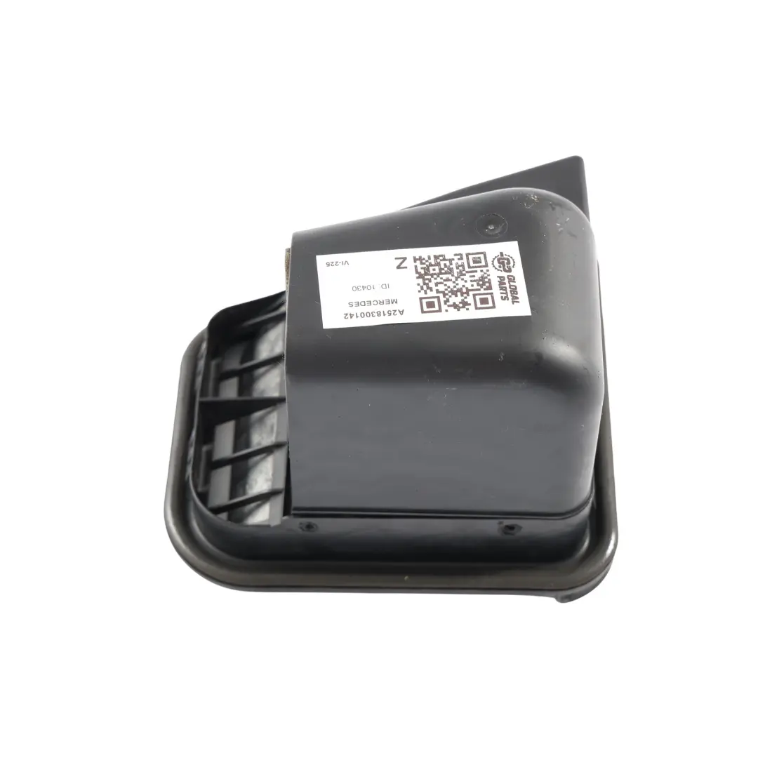Mercedes W251 Quarter Panel Pressure Vent Rear Right O/S - SKU A2518300142 - Part number A2518300142