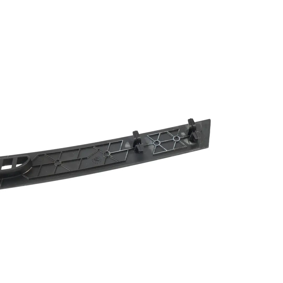 Rejilla Ventilación Salpicadero Derecha para Mercedes V251 W251 con número de pieza A2518310460 Mercedes V251 W251 Rejilla Ventilación Salpicadero Derecha - SKU A2518310460 - Número de pieza A2518310460