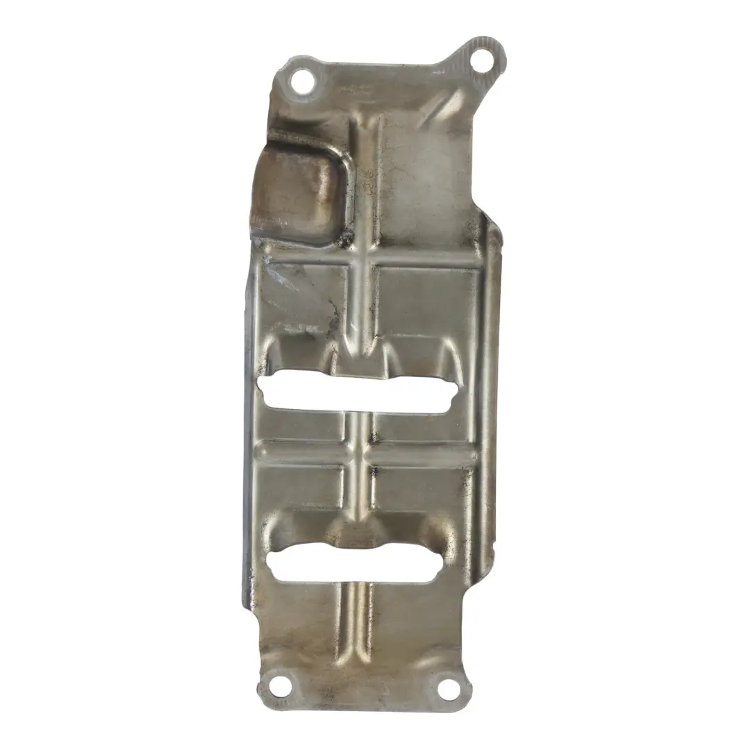 Deflettore Coppa Olio 2.0 M260.920 per Mercedes A35 AMG W177 con numero di parte A2600140300 Mercedes A35 AMG W177 Deflettore Coppa Olio 2.0 M260.920 - SKU A2600140300 - Numero di parte A2600140300