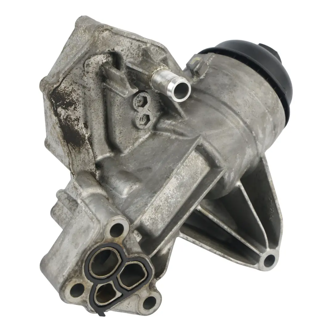 Mercedes CLA C118 W177 Alloggiamento Filtro Olio 2.0 M260 Benzina - SKU A2601800400 - Numero di parte A2601800400