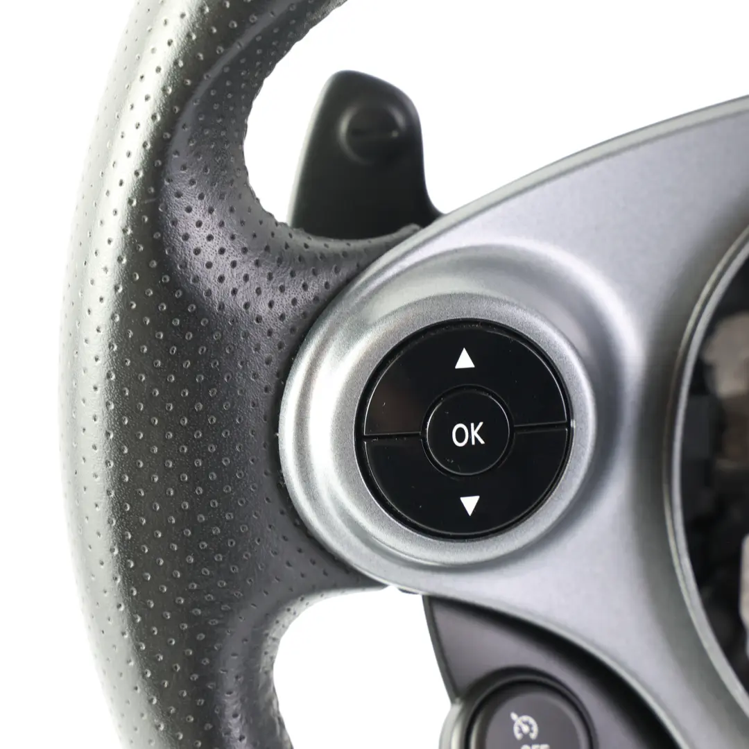 A453 Steering Wheel Black Leather Multifunction to Smart with Part number A4534603700 Smart A453 Steering Wheel Black Leather Multifunction - SKU A4534603700 - Part number A4534603700