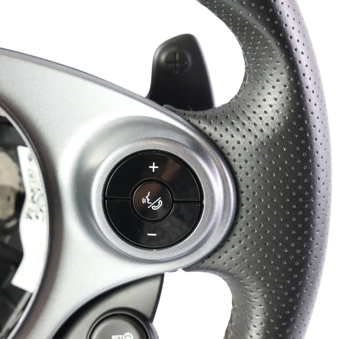 A453 Volante Negro Cuero Multifunción para Smart con número de pieza A4534603700 Smart A453 Volante Negro Cuero Multifunción - SKU A4534603700 - Número de pieza A4534603700