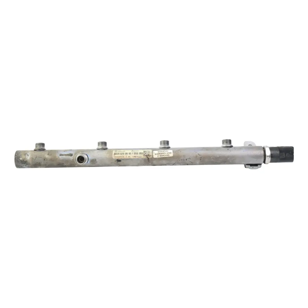 Listwa Wtryskowa Prawa do Mercedes W164 W211 W221 o numerze A6290700695 Mercedes W164 W211 W221 Listwa Wtryskowa Prawa - SKU A6290700695 - Numer Części A6290700695