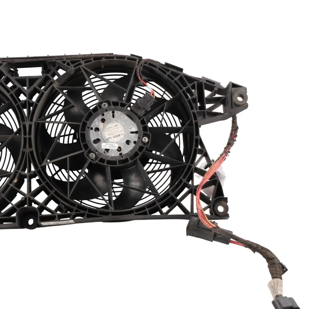 Radiatore Raffreddamento Ventola Doppia per Mercedes Vito Viano W639 con numero di parte A6395052155 Mercedes Vito Viano W639 Radiatore Raffreddamento Ventola Doppia - SKU A6395052155 - Numero di parte A6395052155