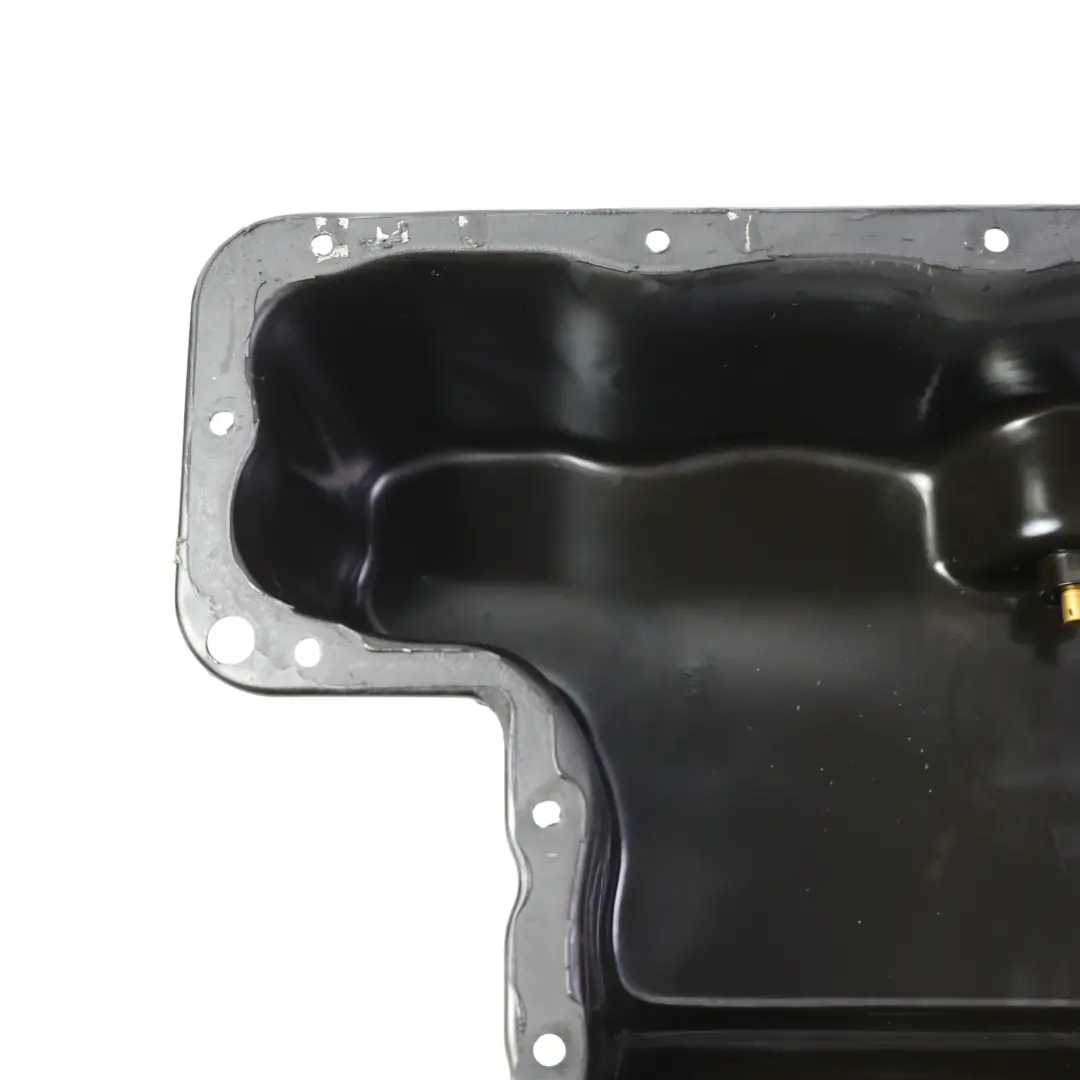 Motorölwanne 3.0 CDI OM642 für Mercedes W164 W251 mit Teilenummer A6420100528 Mercedes W164 W251 Motorölwanne 3.0 CDI OM642 - SKU A6420100528 - Teilenummer A6420100528