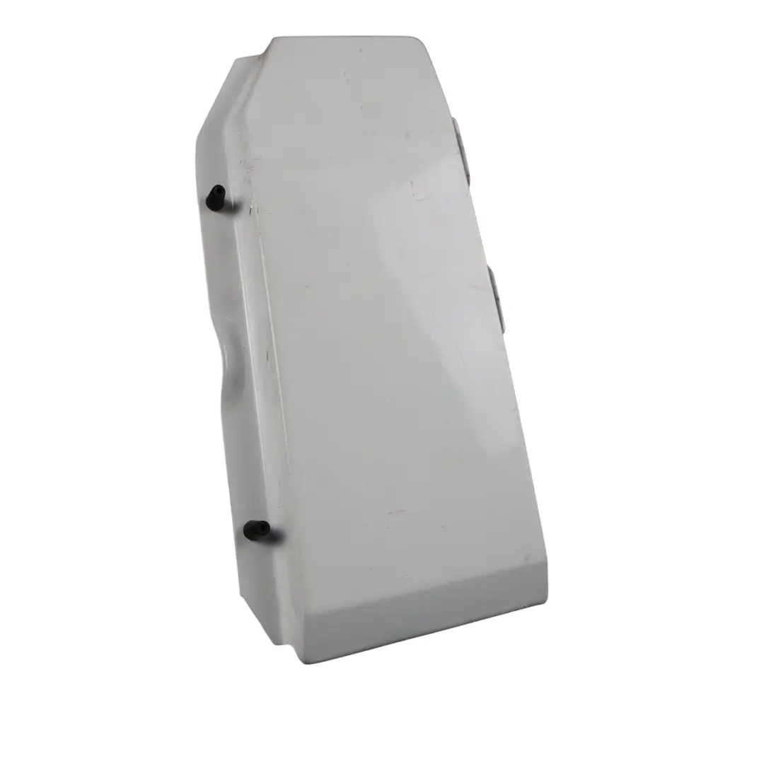 Sportello carburante Coperchio serbatoio Bianco Artico - 9147 per Mercedes W906 con numero di parte A9067500004 Mercedes W906 Sportello carburante Coperchio serbatoio Bianco Artico - 9147 - SKU A9067500004-ARW - Numero di parte A9067500004