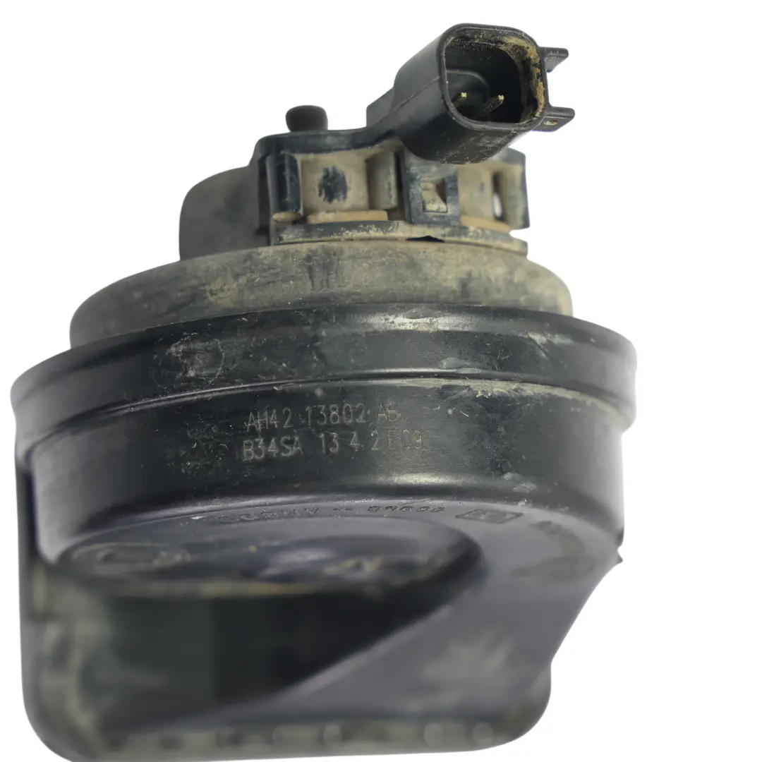 High & Low Tone Horn Signal Fanfare to Range Rover L322 with Part number AH42-13802-AB Range Rover L322 High & Low Tone Horn Signal Fanfare - SKU AH42-13802-AB - Part number AH42-13802-AB